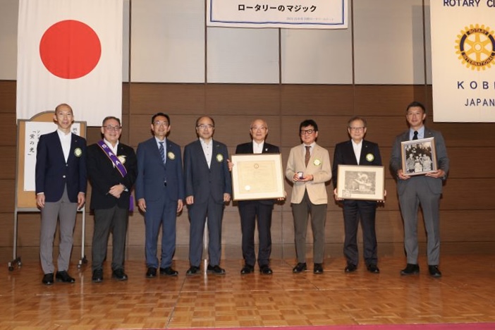 2025年6月26日最終例会にて新旧役員の交代